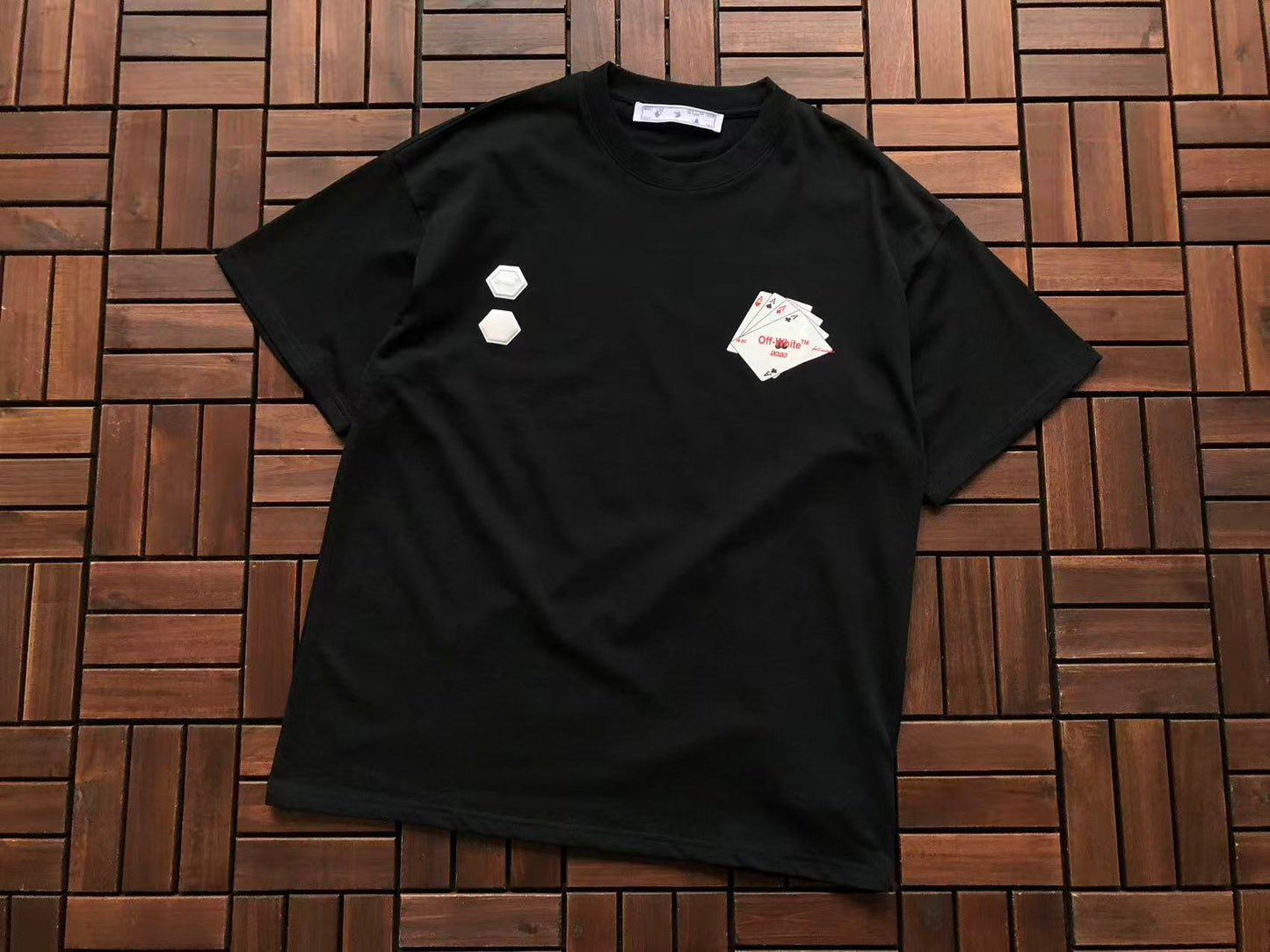 T-shirt Off