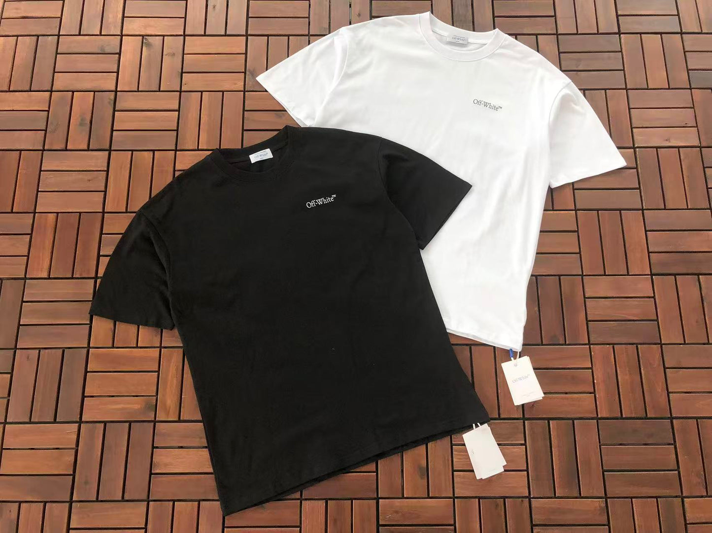 T-shirt Off