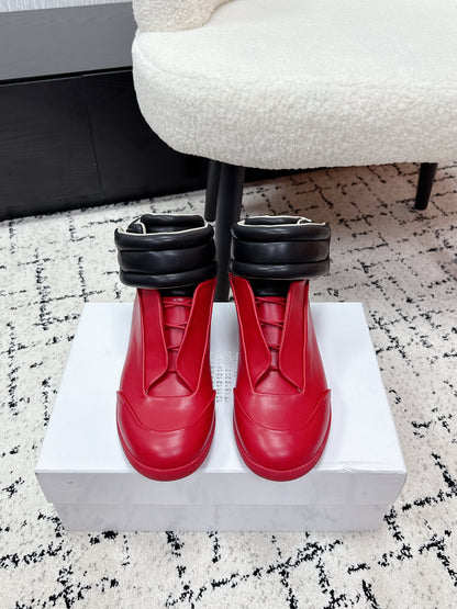 Maison High Red Black
