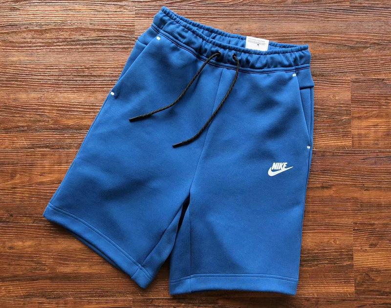 Calções Tech Fleece