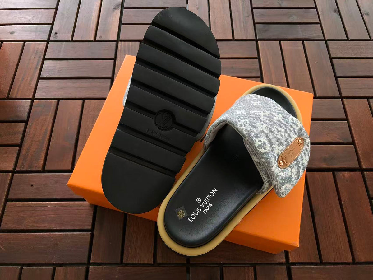 Chinelos Lv
