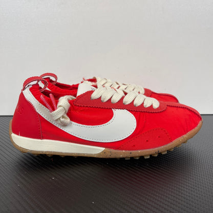 Jacquemus x Wmns Moon Red