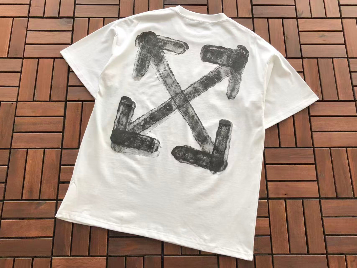 T-shirt Off