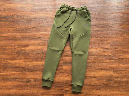 Conjunto Tech Fleece Verde