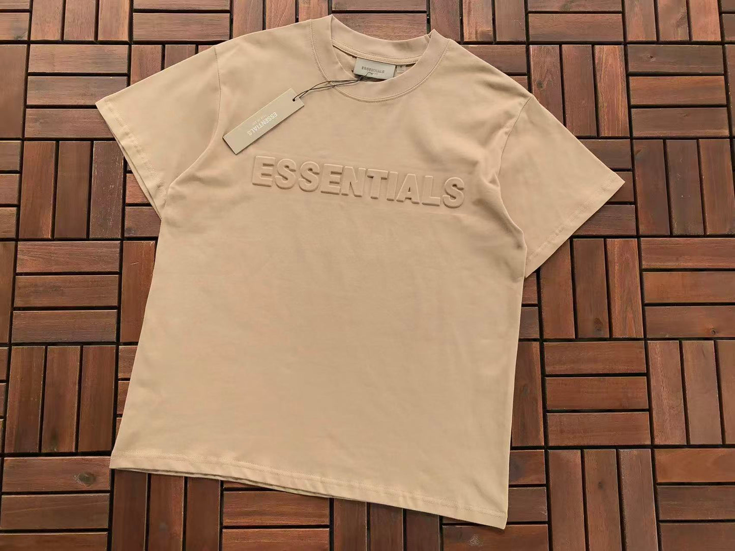 T-Shirts ESSENT