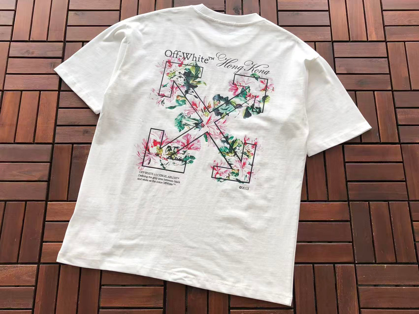 T-shirt Off
