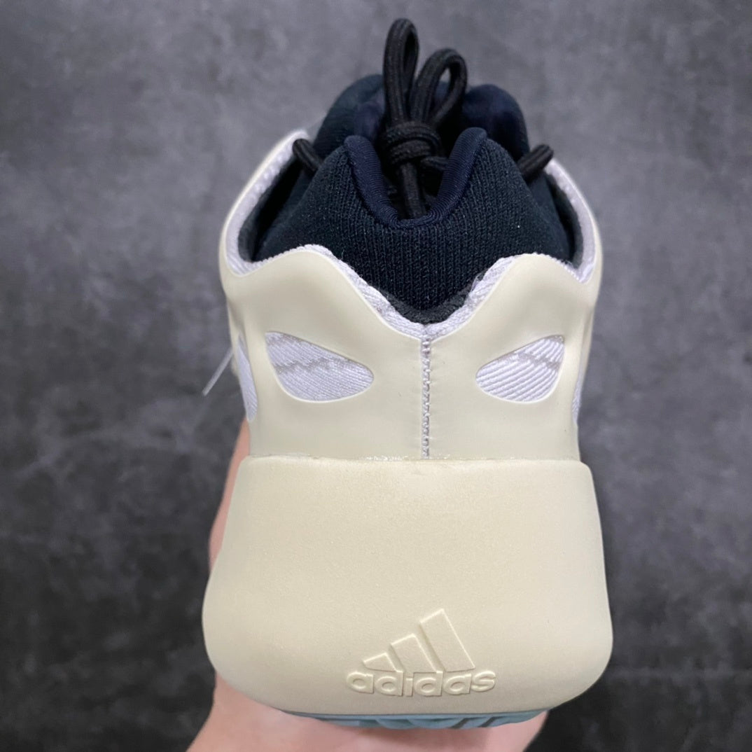 700 V3 Azael