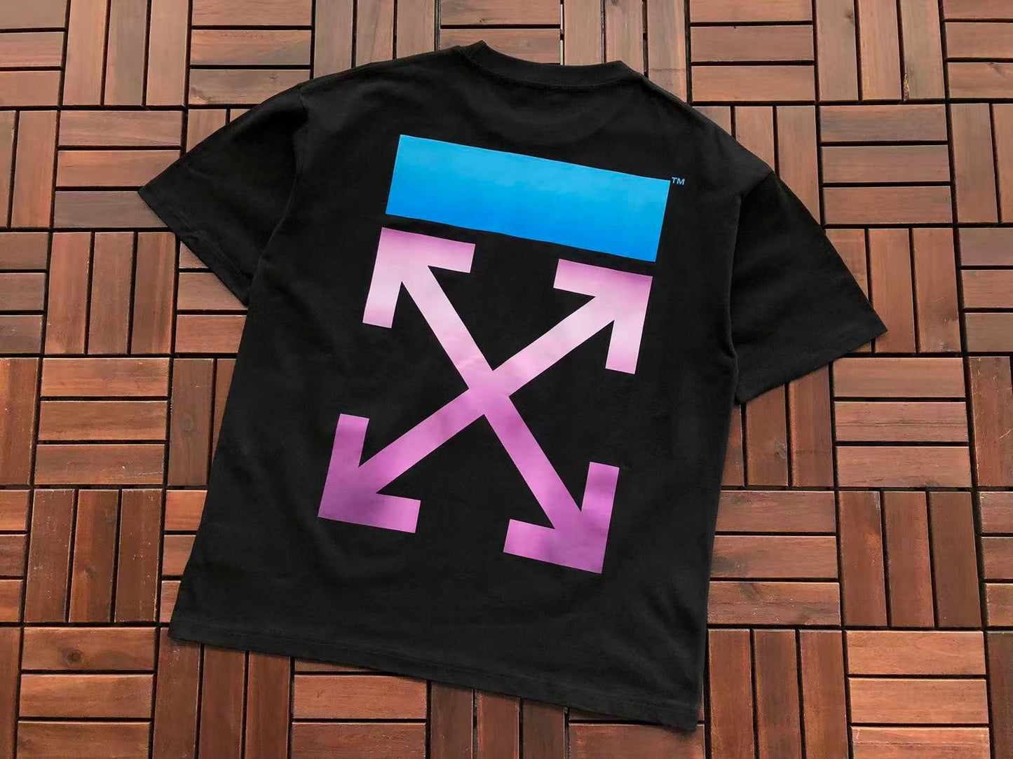 T-shirt Off