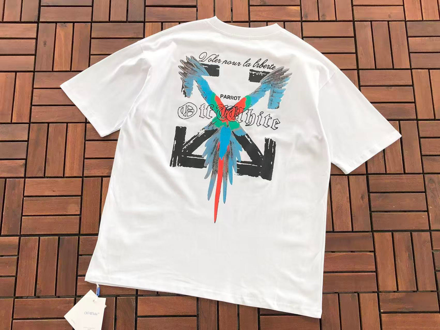 T-shirt Off