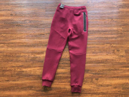 Conjunto Tech Fleece Bordô