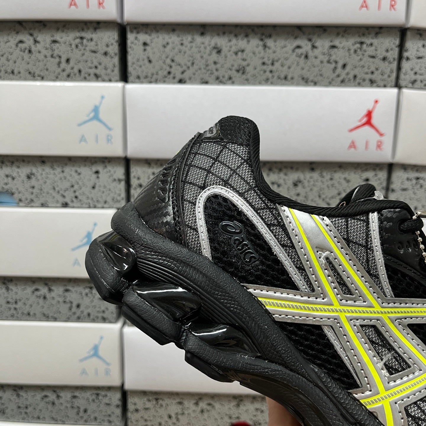 GEL-NIMBUS 10.1 Black/Yellow/Grey