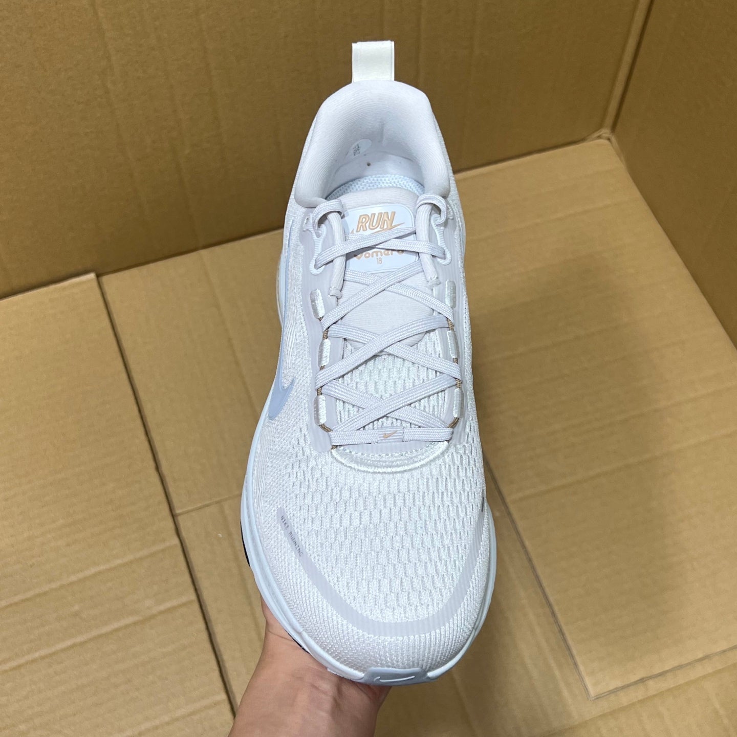 Vomero 18 Vast Grey Summit White