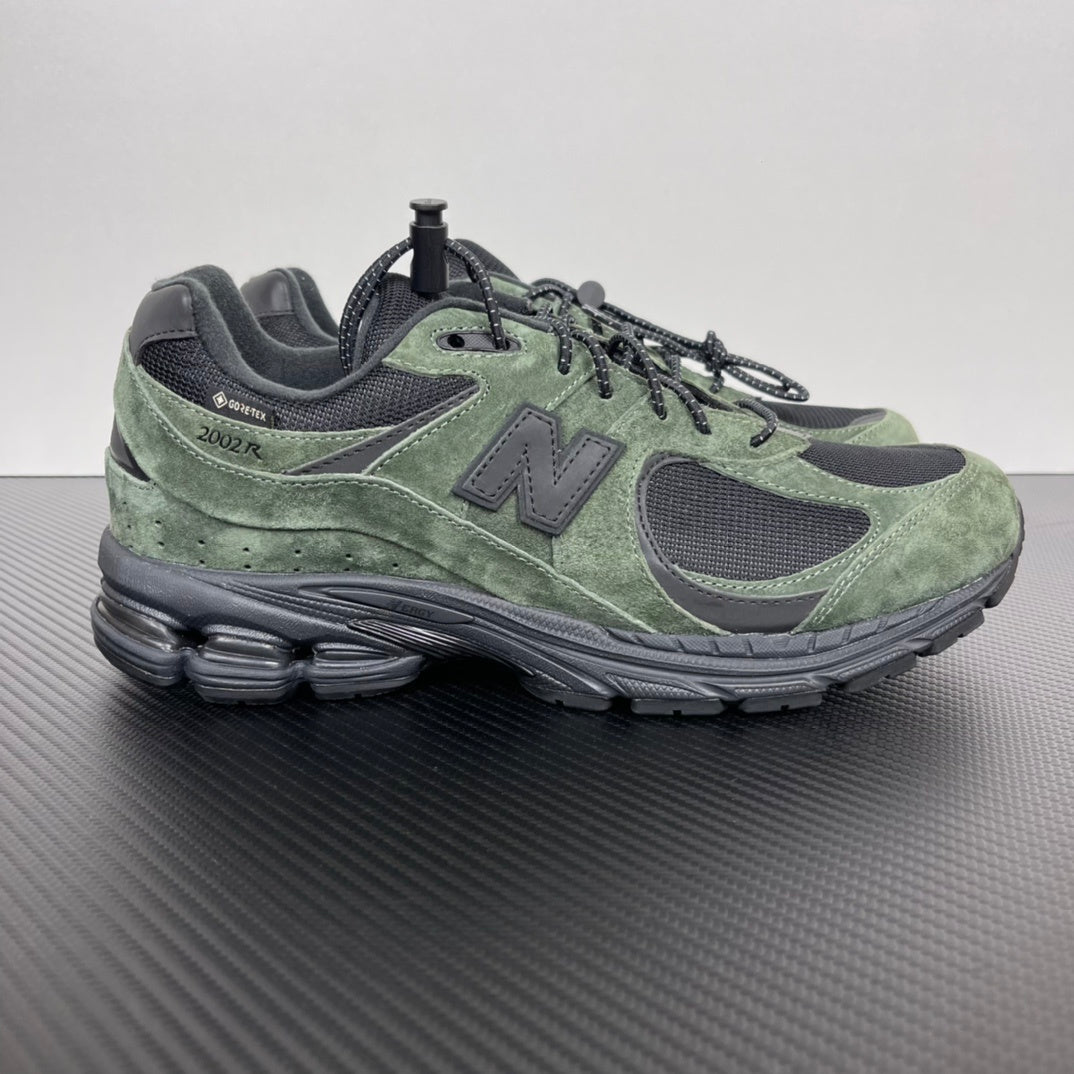 2002R Gore-Tex Green