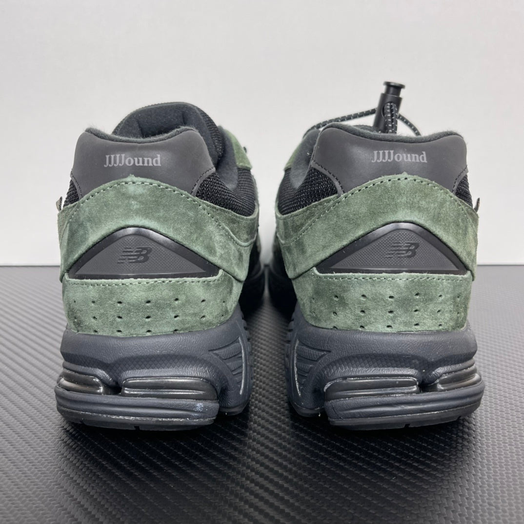 2002R Gore-Tex Green