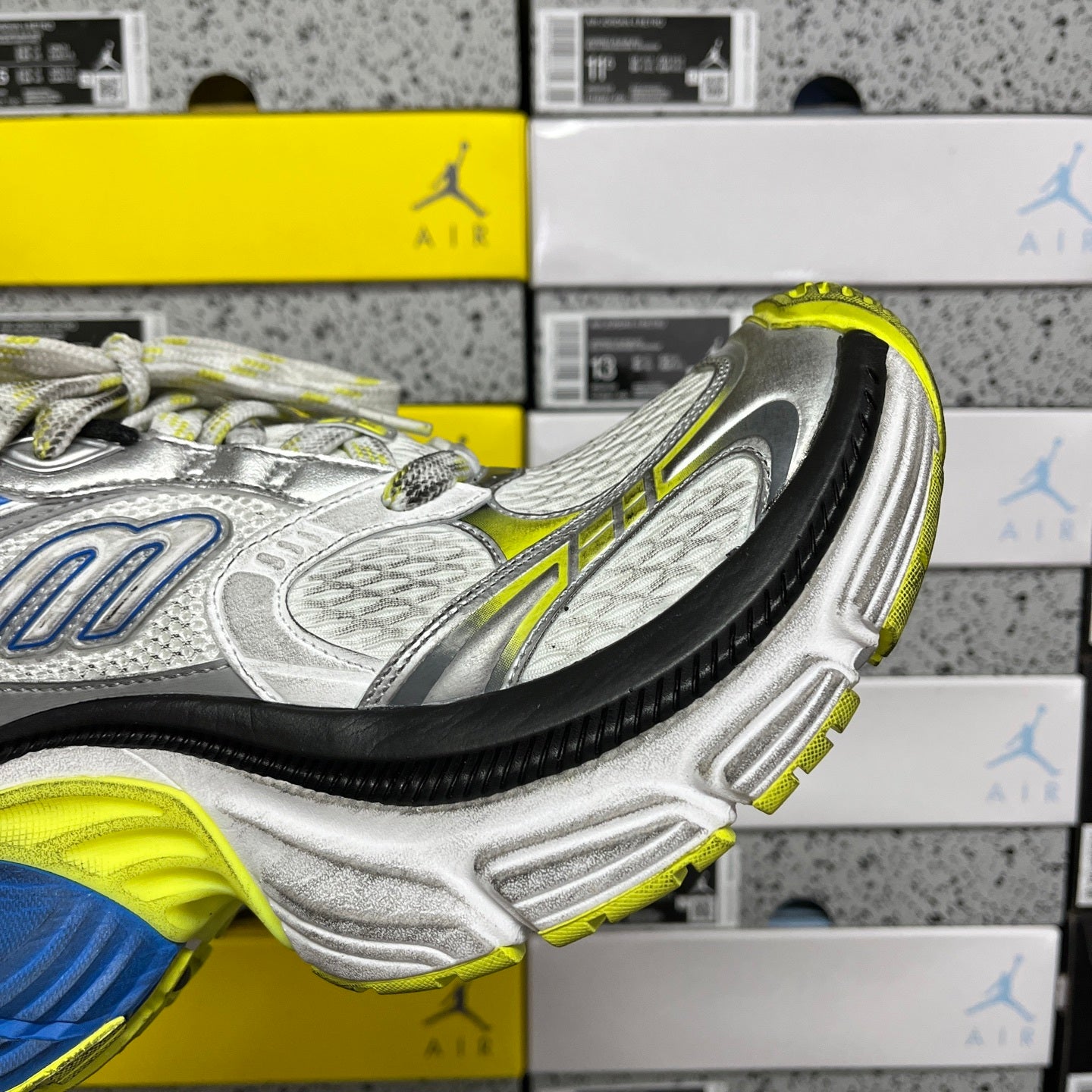 BLG 10XL Yellow/White/Blue