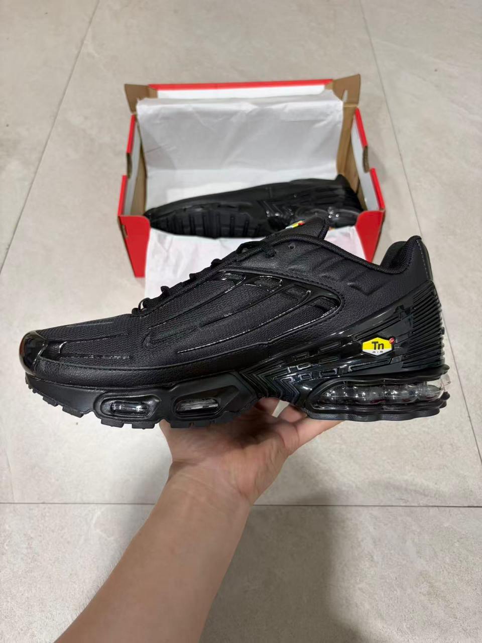 Air Max Plus 3