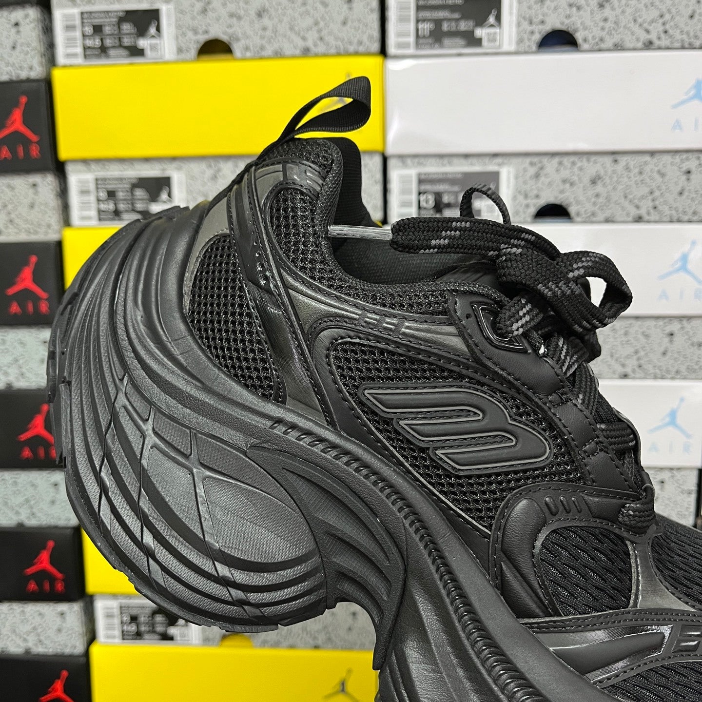 BLG 10XL Triple Black