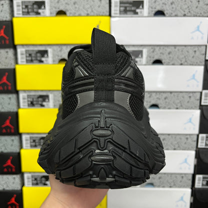 BLG 10XL Triple Black