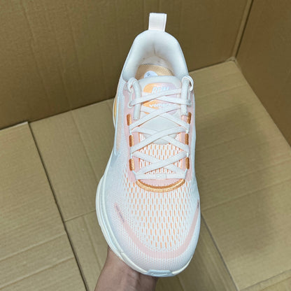 Vomero 18 Guava Ice/Orange Chalk
