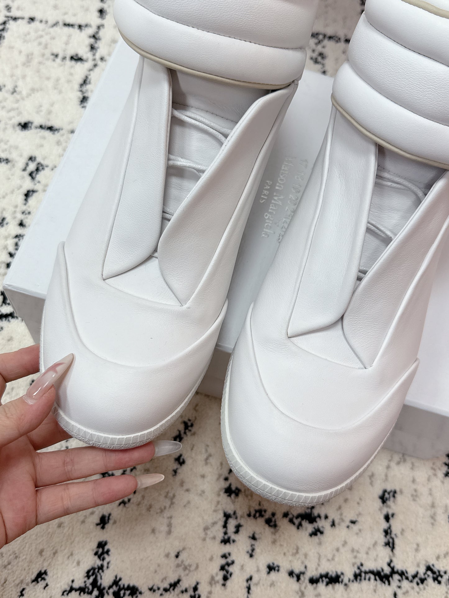 Maison High Pure White