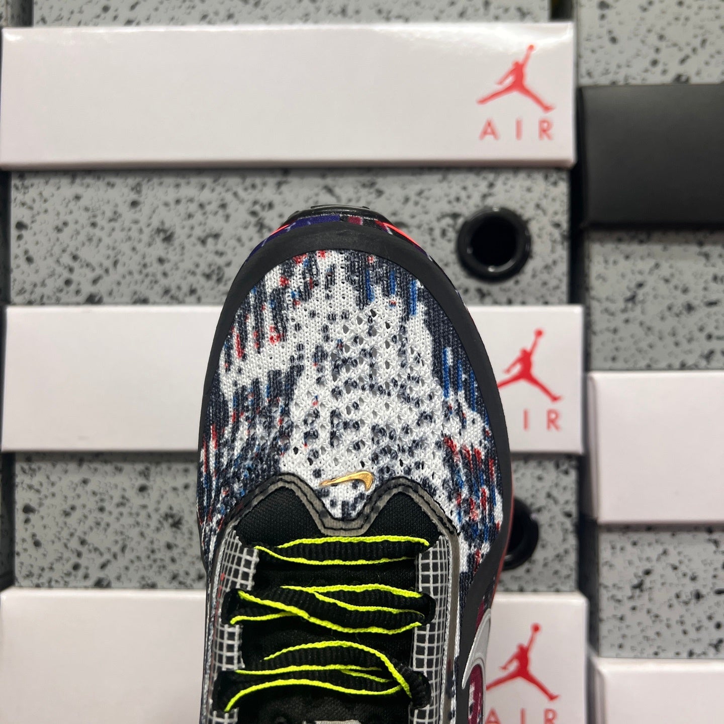 Pegasus Premium Multicolor