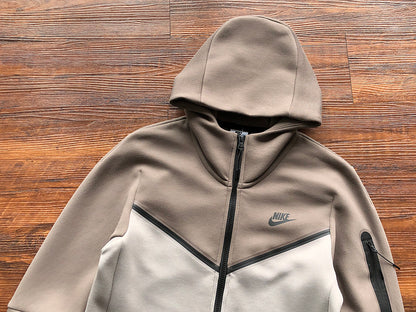 Conjunto Tech Fleece Taupe e Castanho Acinzentado