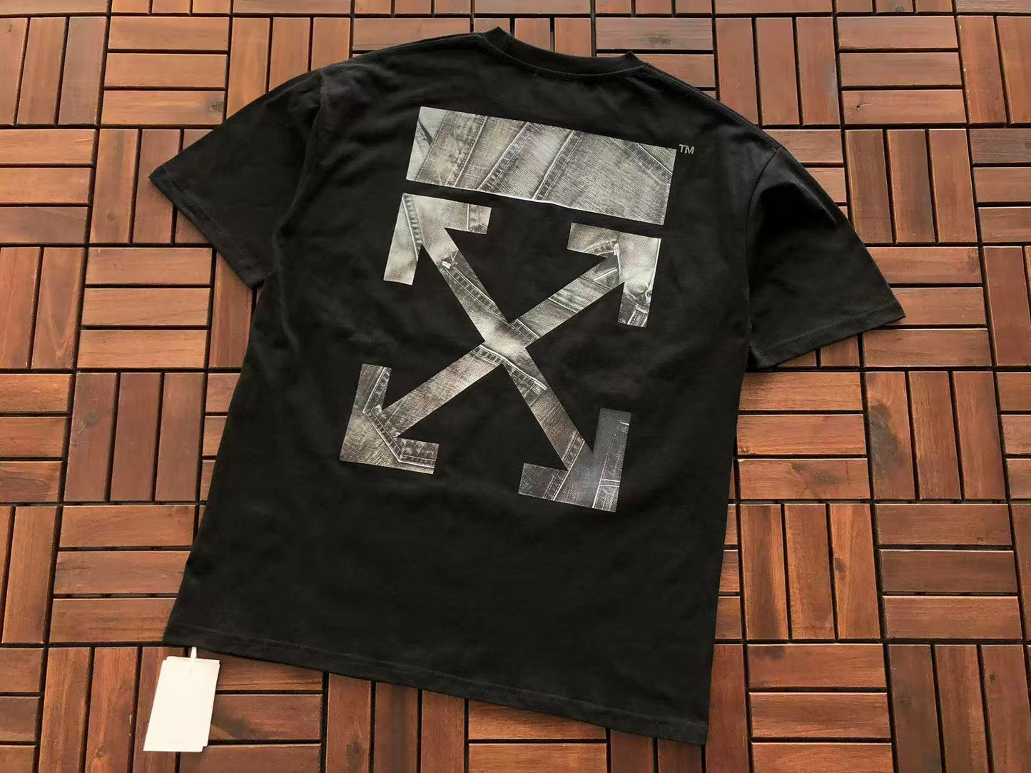 T-shirt Off