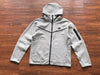 Conjunto Tech Fleece Cinzento
