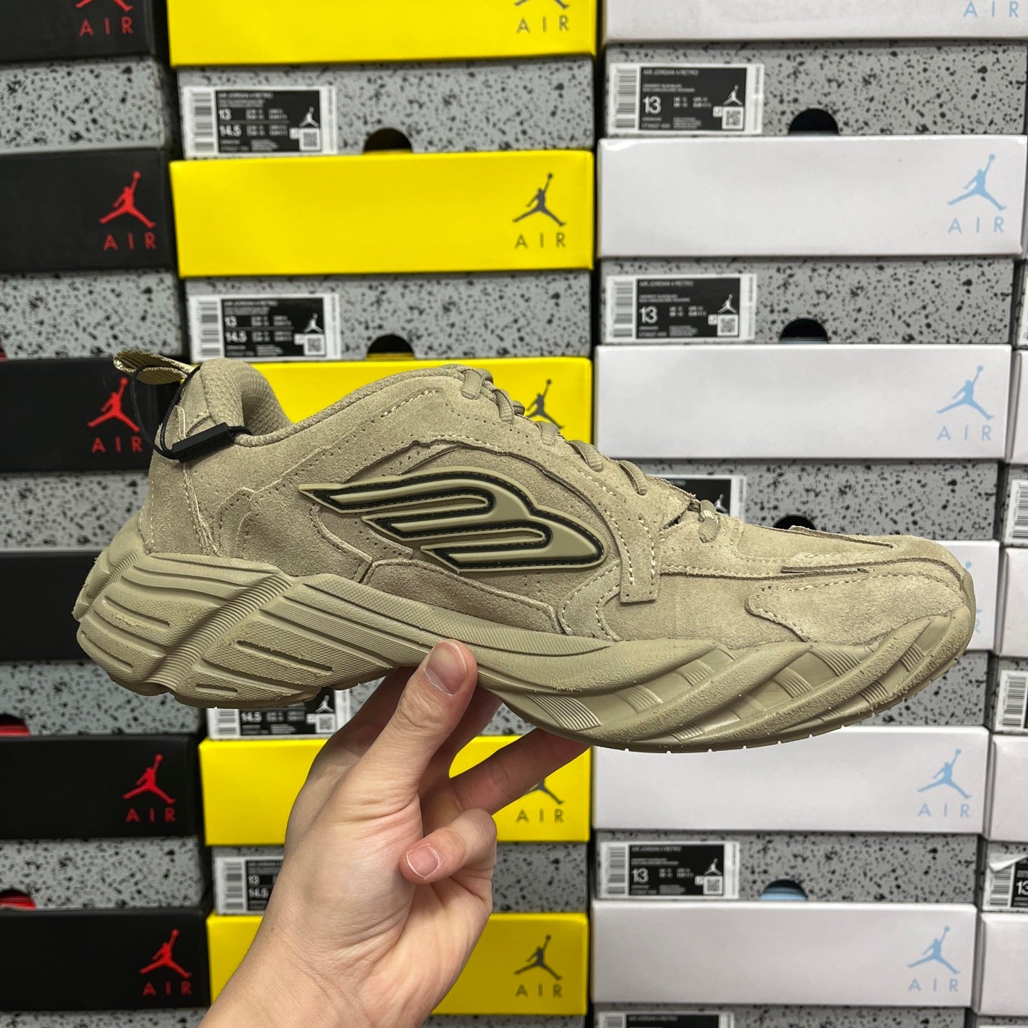 BLG Monday Full Beige