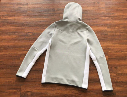 Conjunto Tech Fleece Branco e Cinza