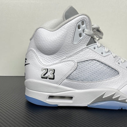 AJ5 White Metallic