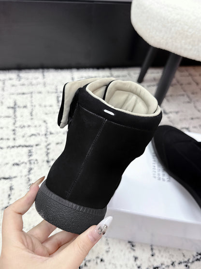 Maison High Pure Black