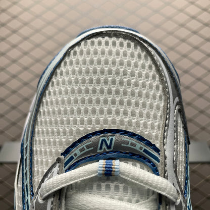 740 White / Blue / Silver
