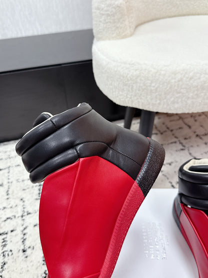 Maison High Red Black
