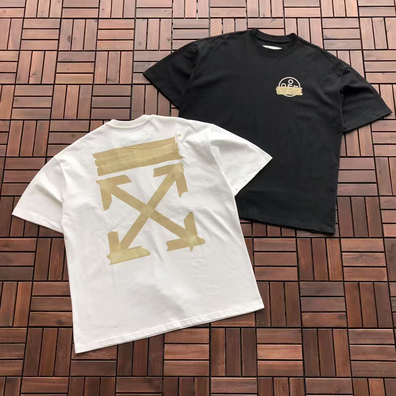 T-shirt Off