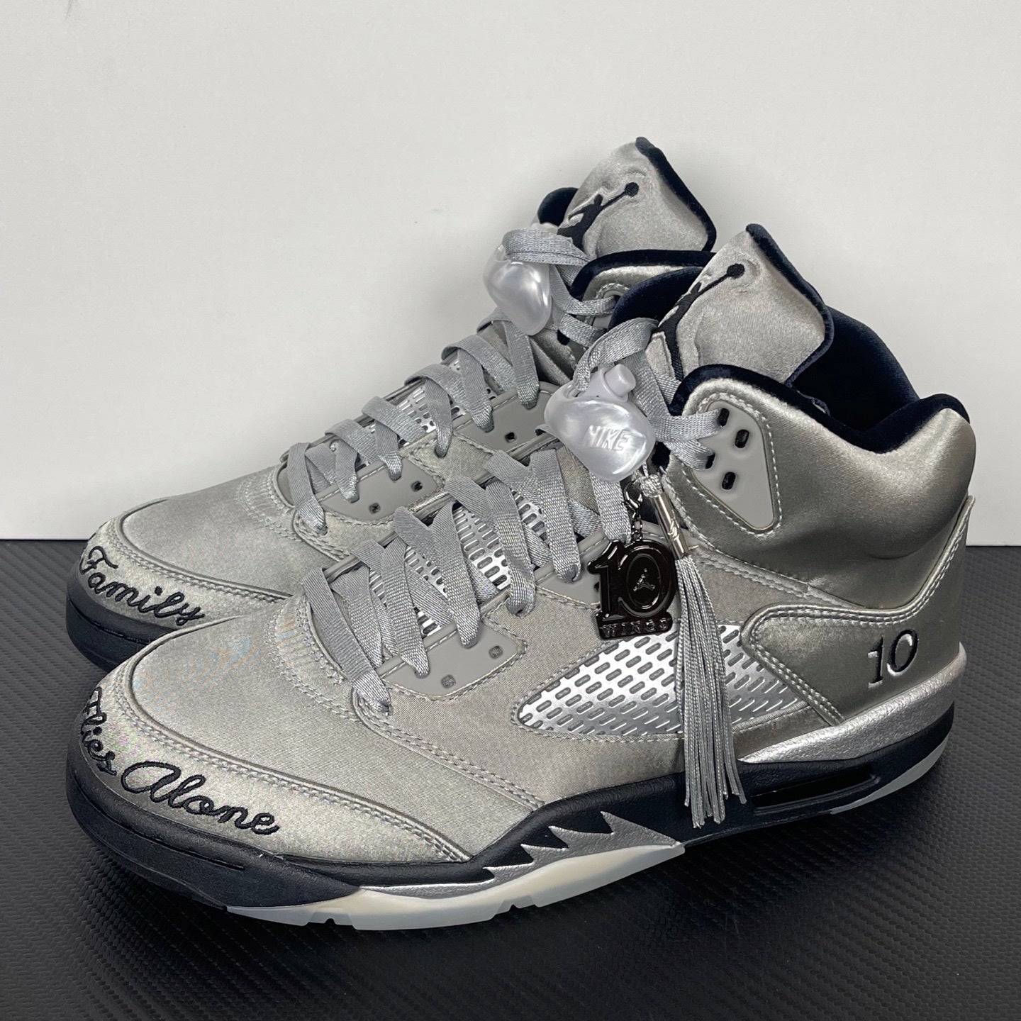 AJ 5 Wings