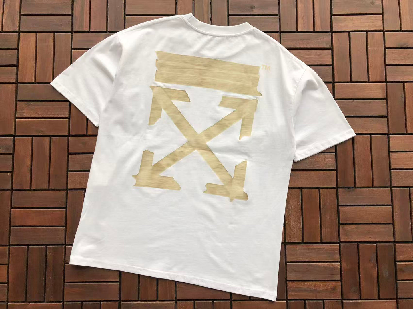 T-shirt Off