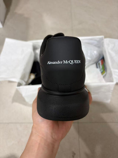 Alexander Mcqueen