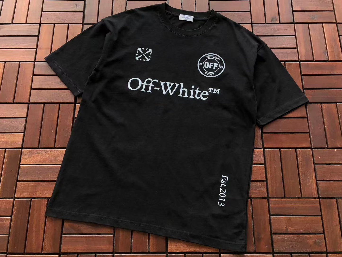 T-shirt Off