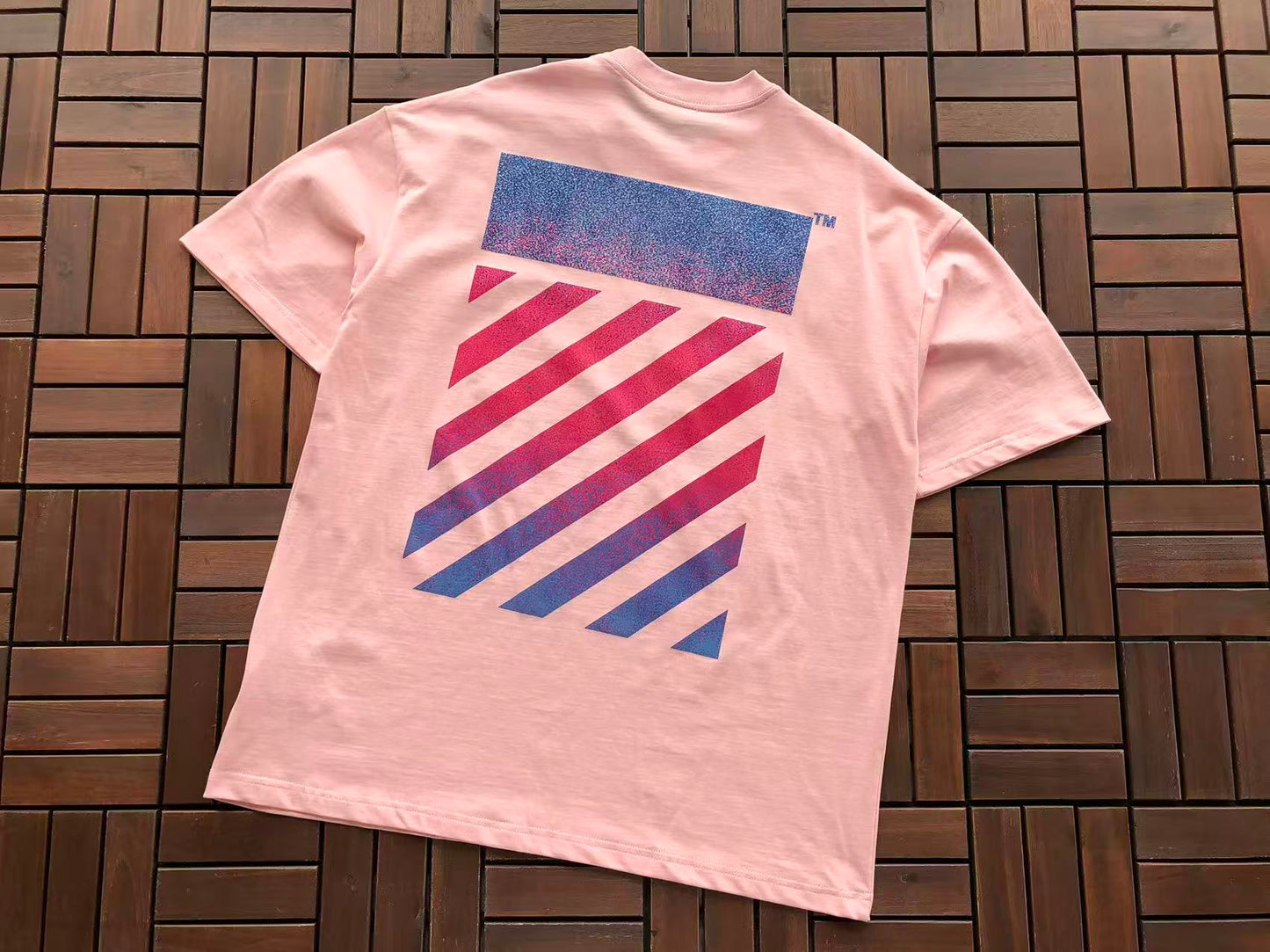 T-shirt Off