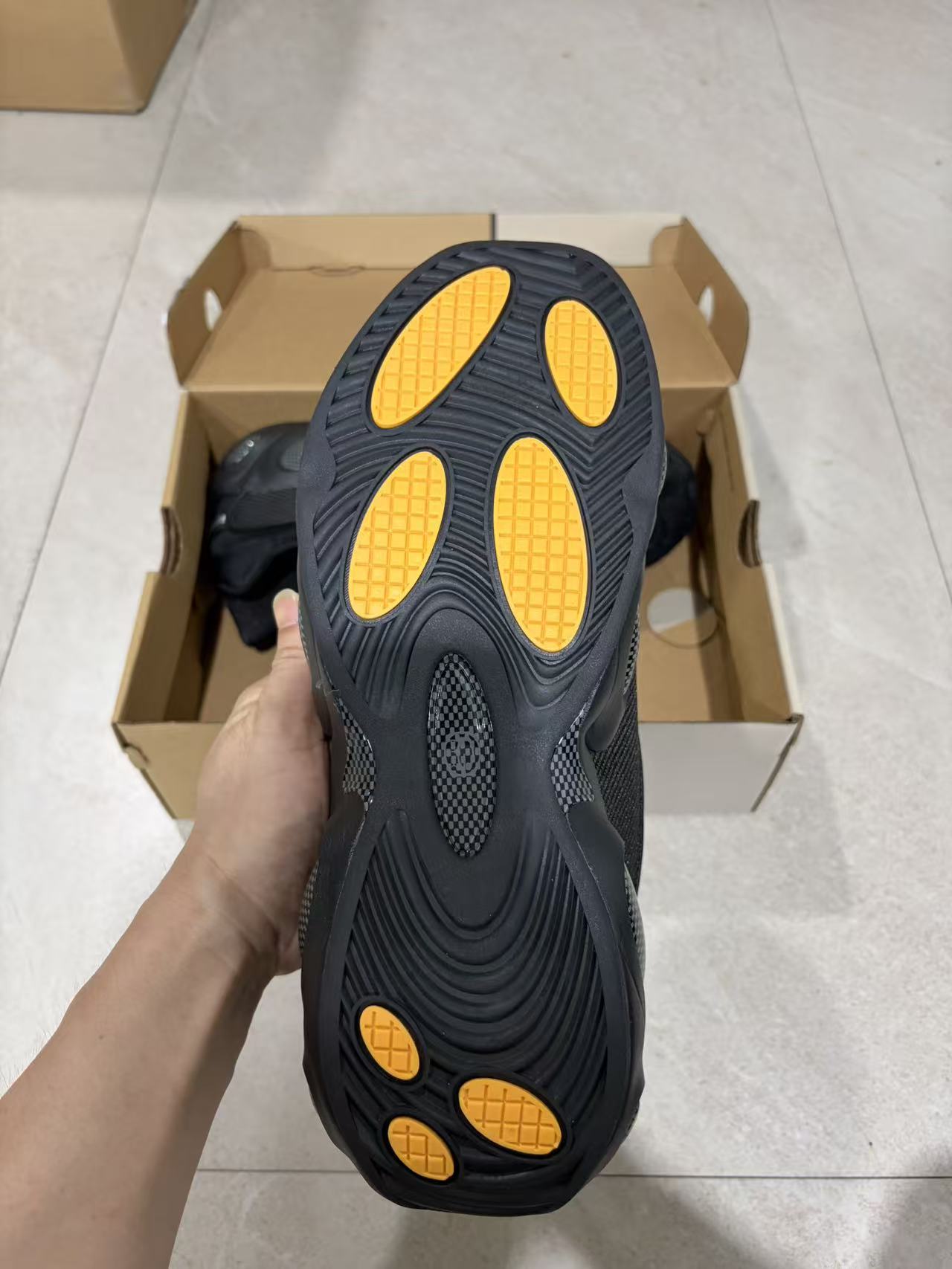 Nocta Glide Black/Iron Grey