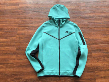 Conjunto Tech Fleece Verde Turquesa