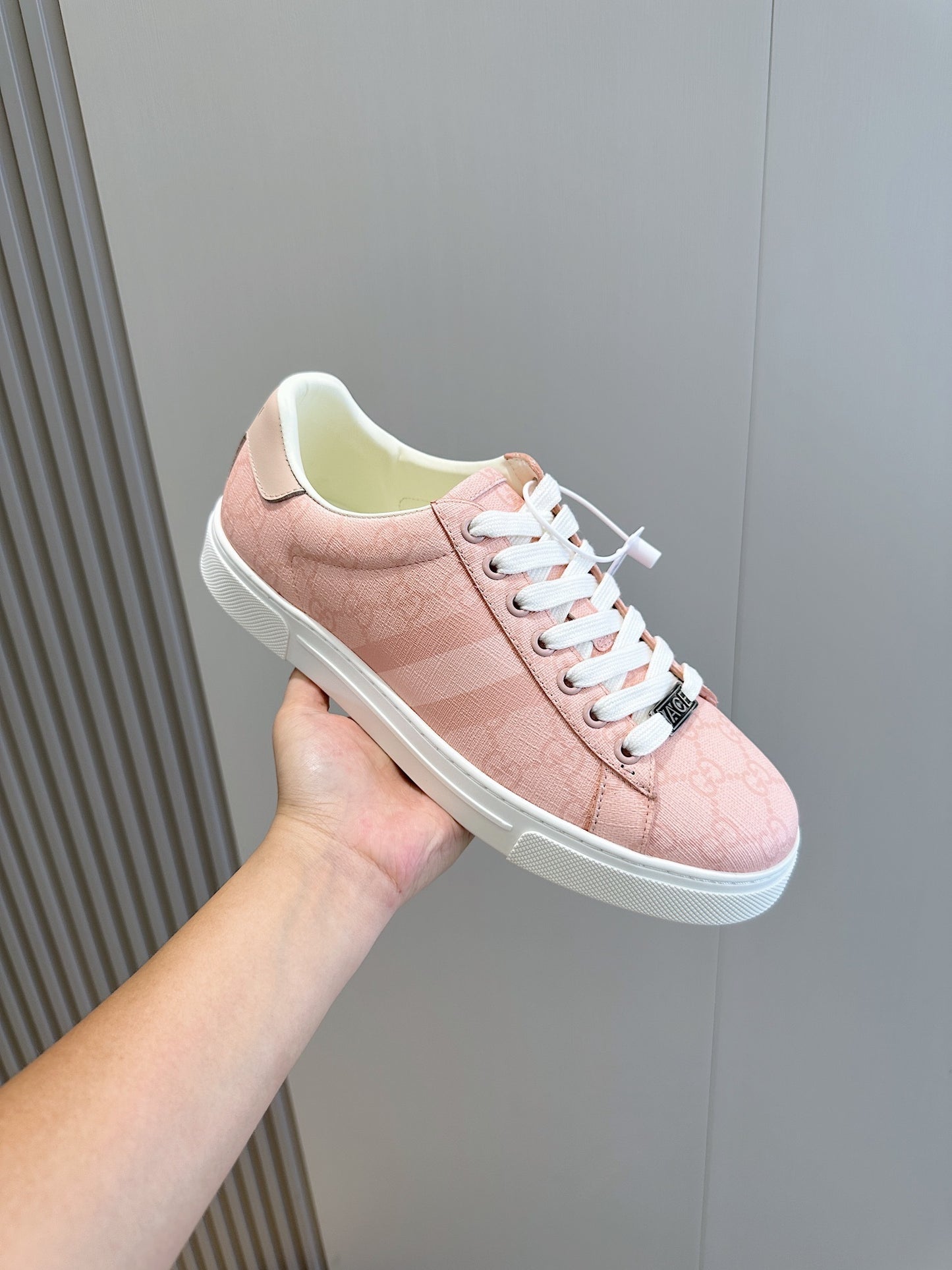 Gu Shoes