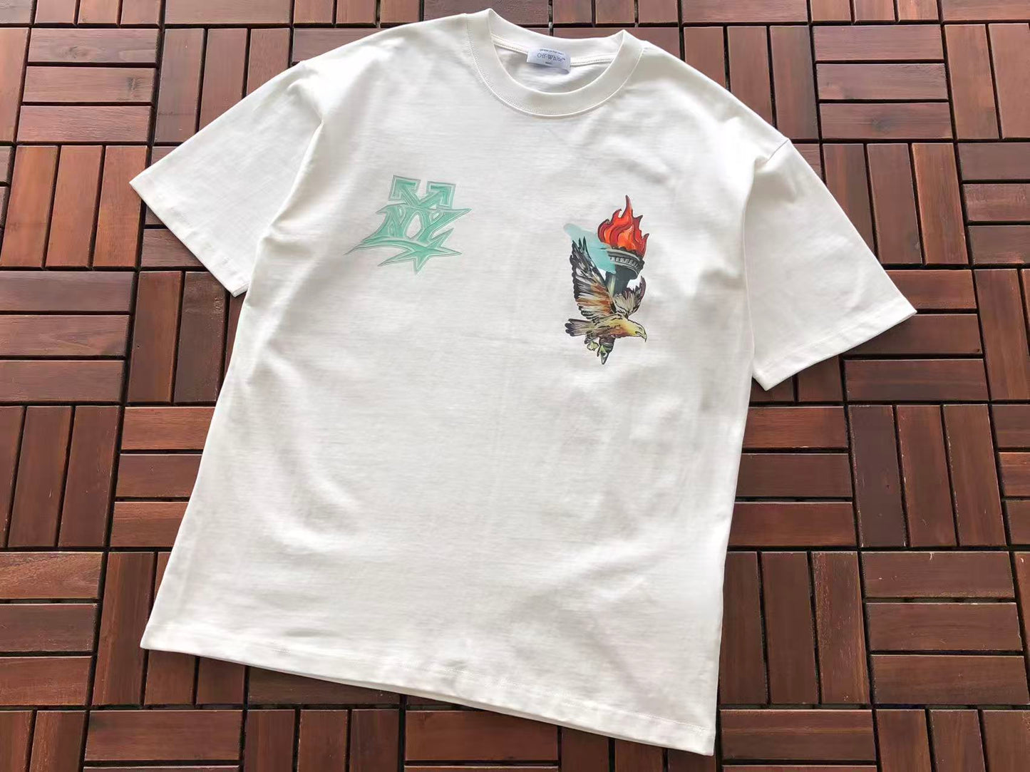 T-shirt Off