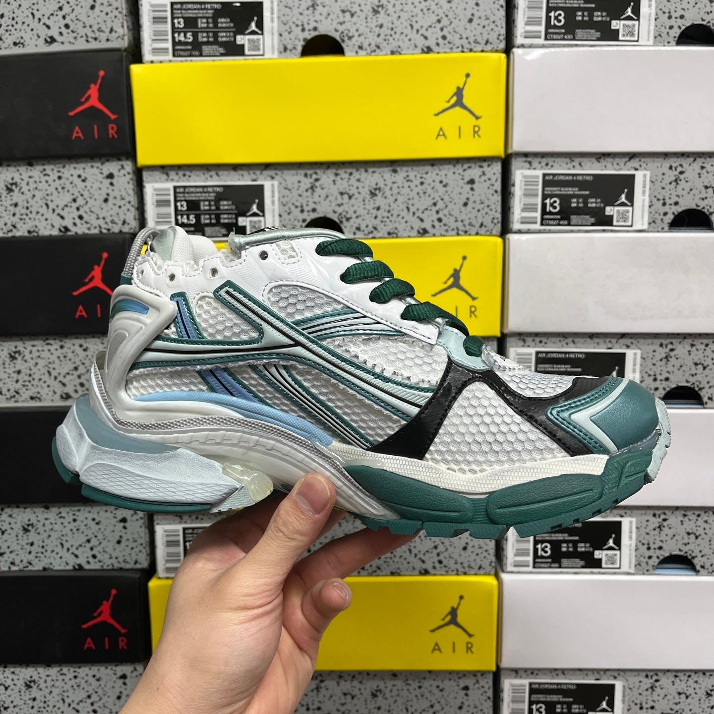 BLG Runner White/Blue/Green