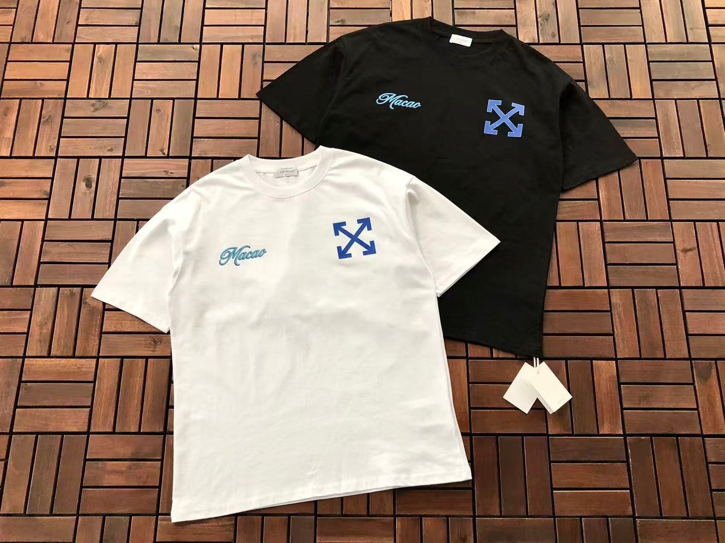 T-shirt Off