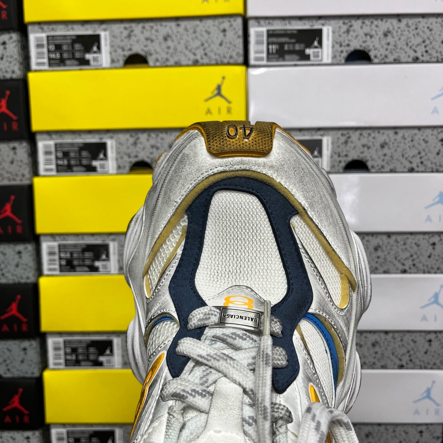 BLG Cargo White/Blue/Yellow/Grey