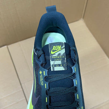 Vomero 18 Gore-Tex Seaweed/Light Liquid Lime