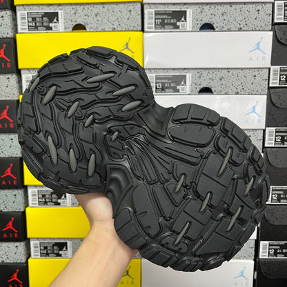 BLG 10XL Triple Black