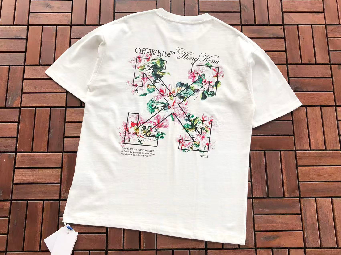 T-shirt Off